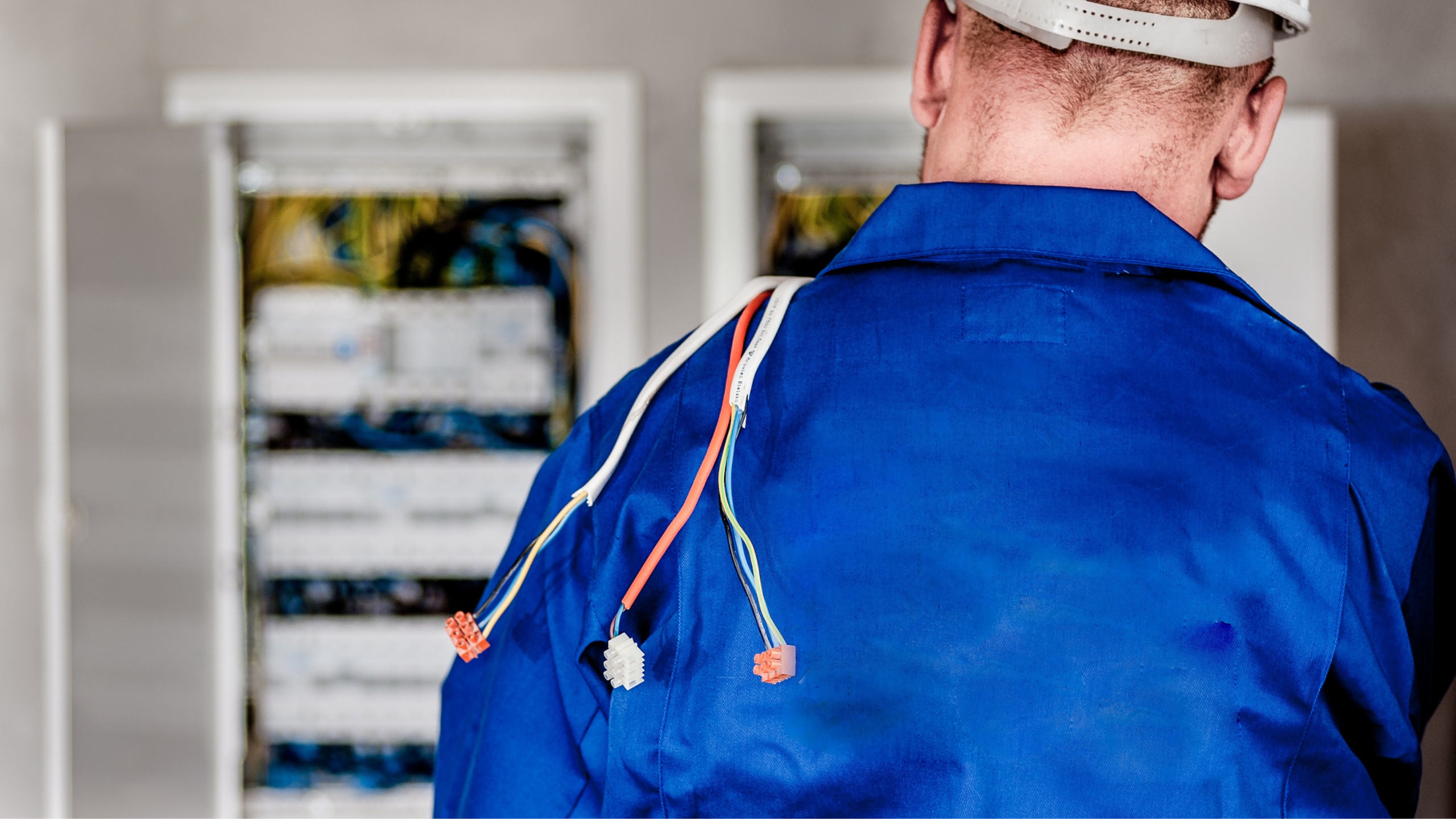 GmbH A.HORA sucht elektriker (m/w/d)