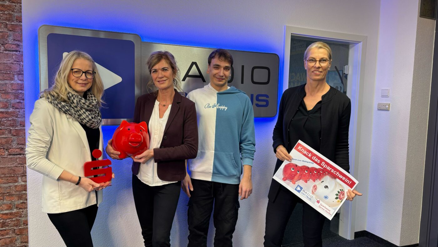 Gewinnerin von unserem Weltspartag mit der Sparkasse -Simone Lubich