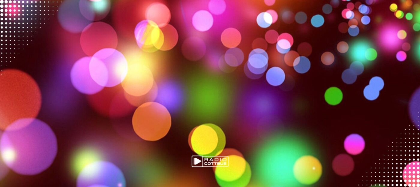 bunte Lichtreflexionen auf schwarzem Hintergrund