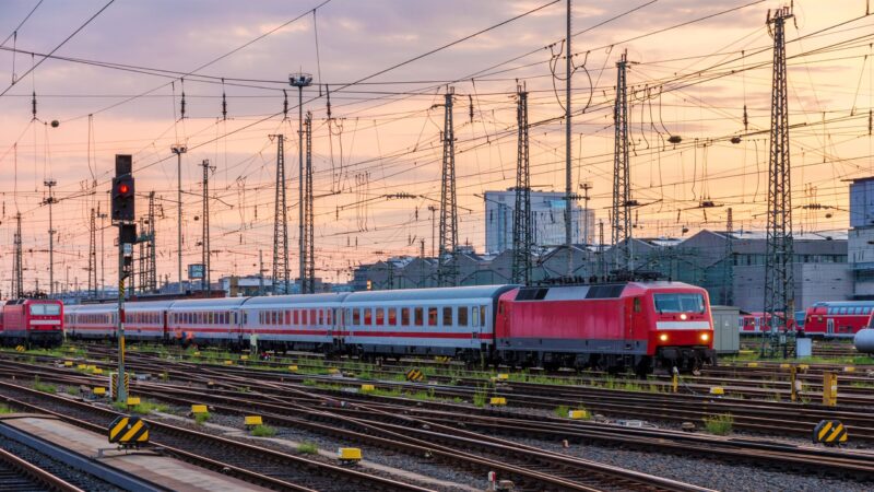 Zukunft des Deutschlandtickets: Klare Zusagen gefordert