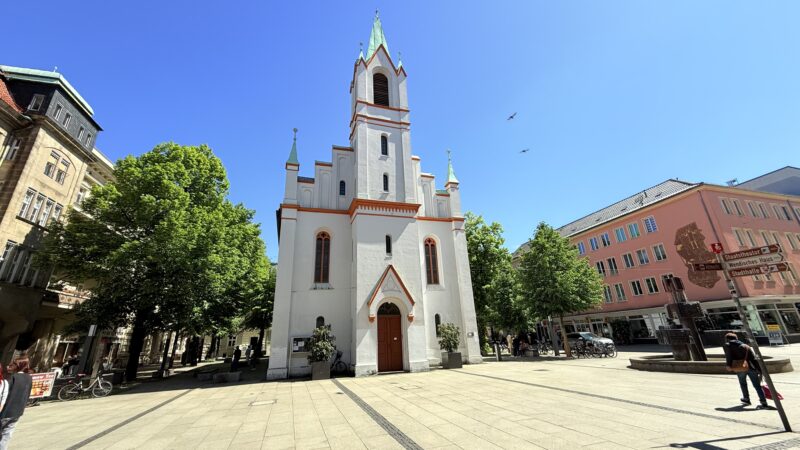 Antisemitischer Schriftzug an Synagoge in Cottbus entdeckt