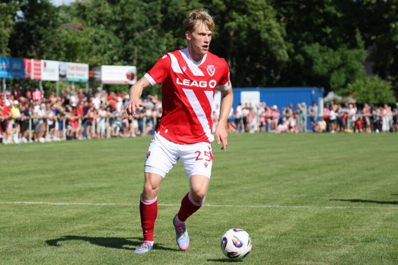 Energie Cottbus spielt 2:2 im „Danke-Spiel“ gegen Lok Leipzig