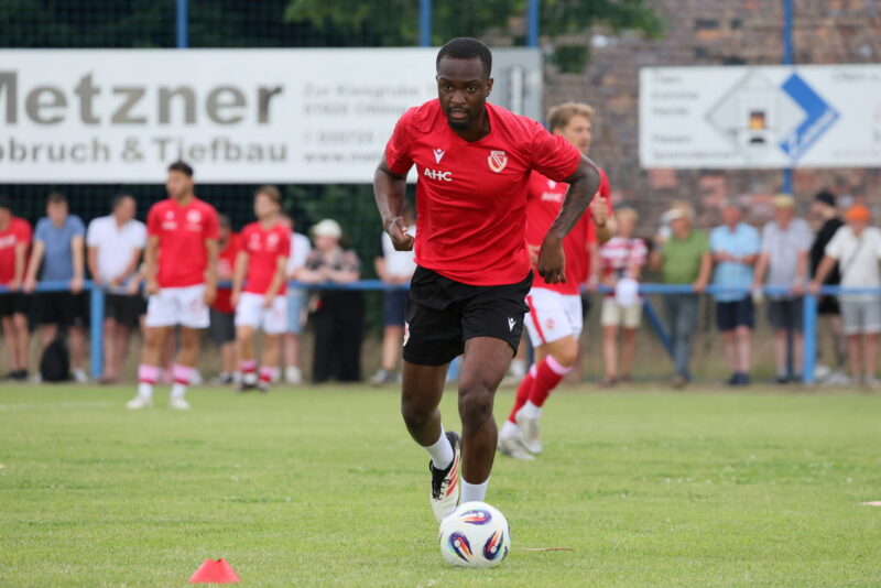 Neuer Abwehrturbo beim FCE: Dennis Duah kommt aus Dresden