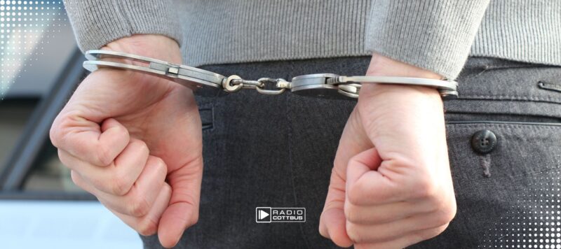 Schleusung in Guben: Polizei stoppt Fahrzeug mit sechs Personen
