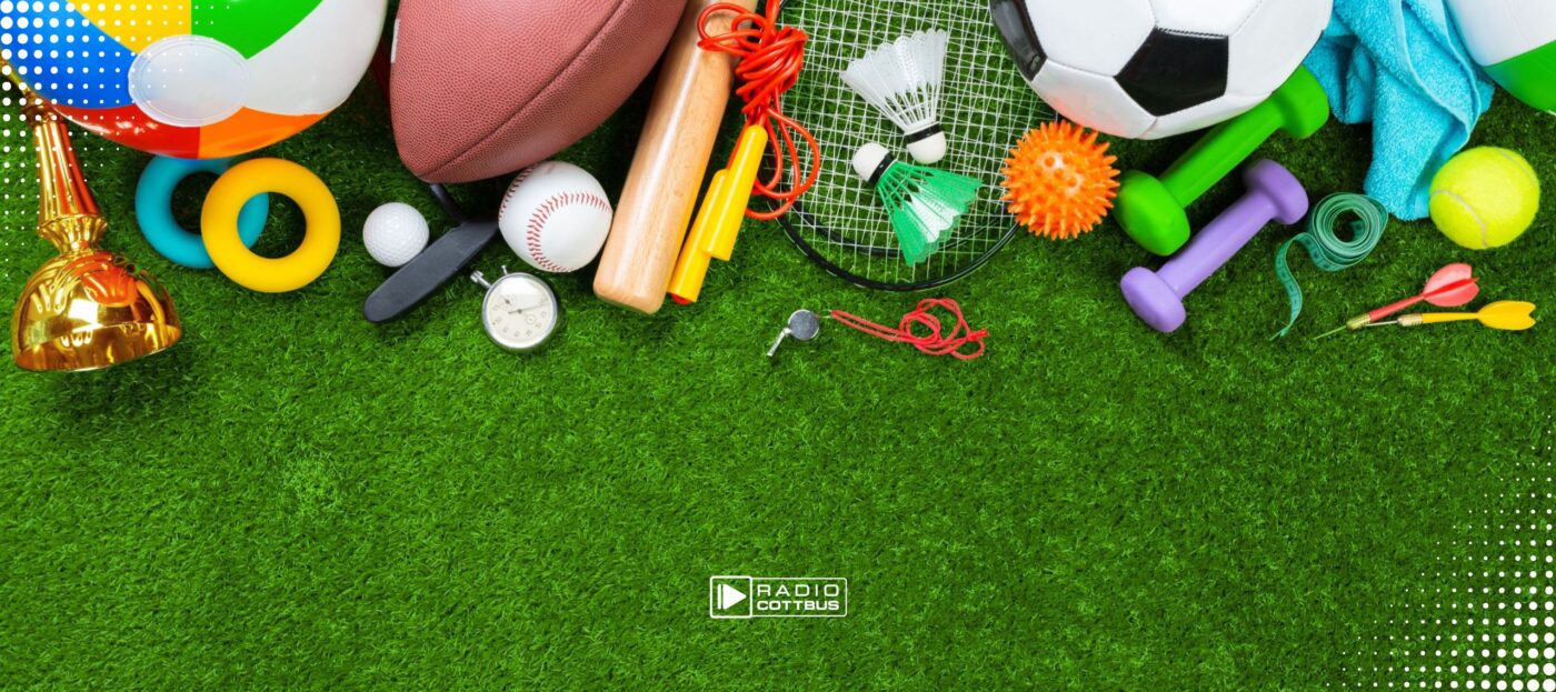 Verschiedene Gegenstände die man für unterschiedliche Sportarten benutzt. Bzw. Fussball...