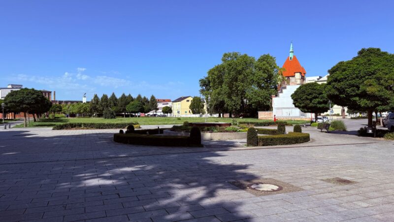 Angriff im Stadtpark Guben: 70-jährige Frau geschlagen