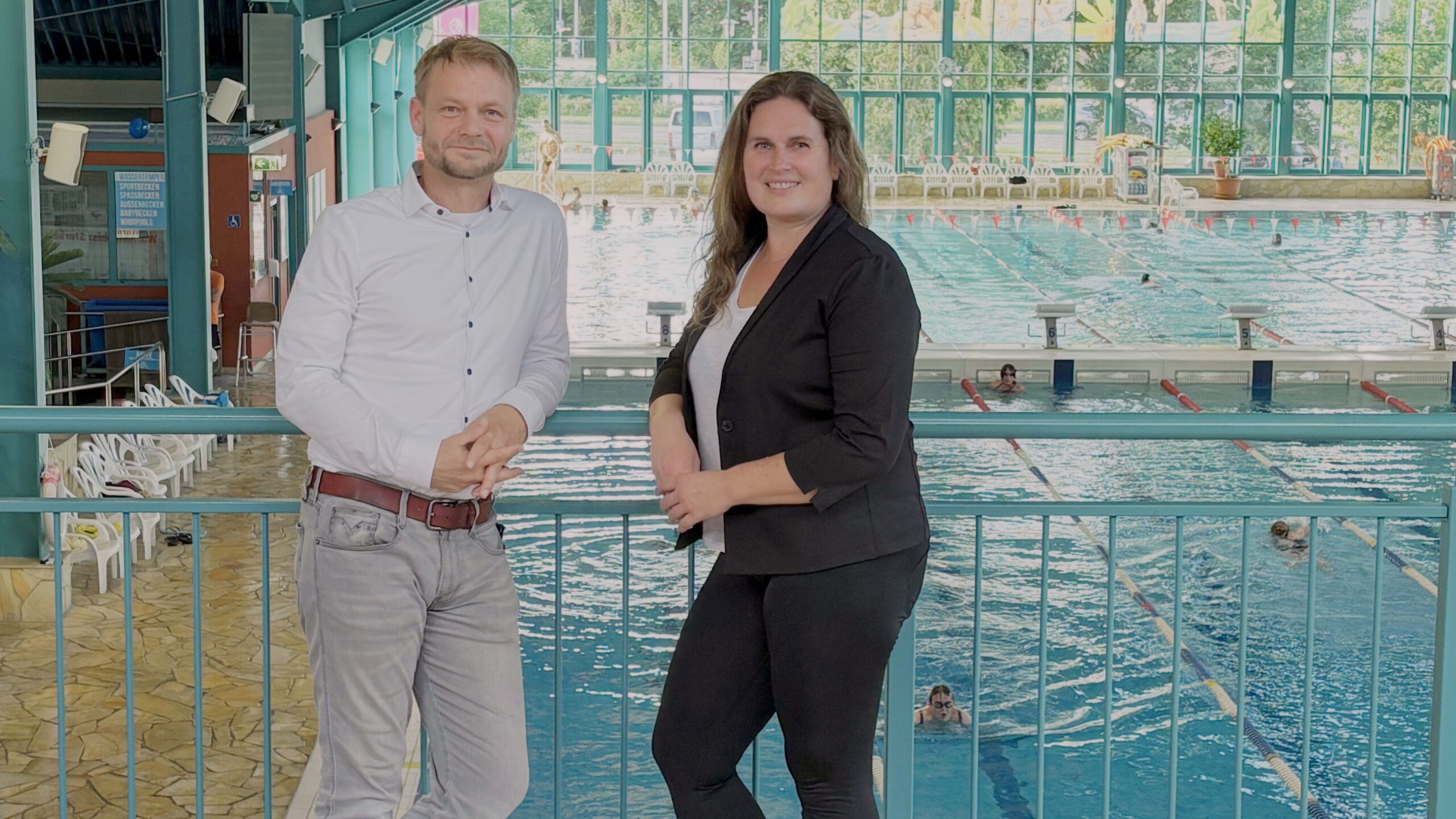 Lagune-Geschäftsführer Ronald Kalkowski und seine Nachfolgerin Alexandra Berger