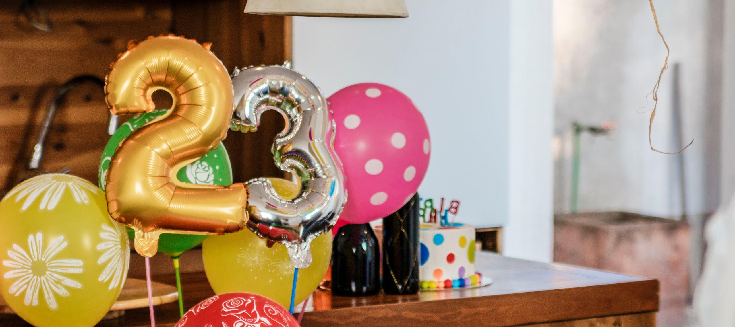 Die Zahl 23 als Luftballons zum 23. Geburtstag von Radio Cottbus am 01. August 2025