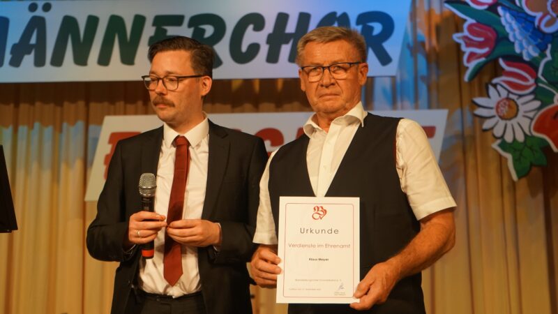 Finsterwalder Sänger mit hoher Auszeichnung geehrt