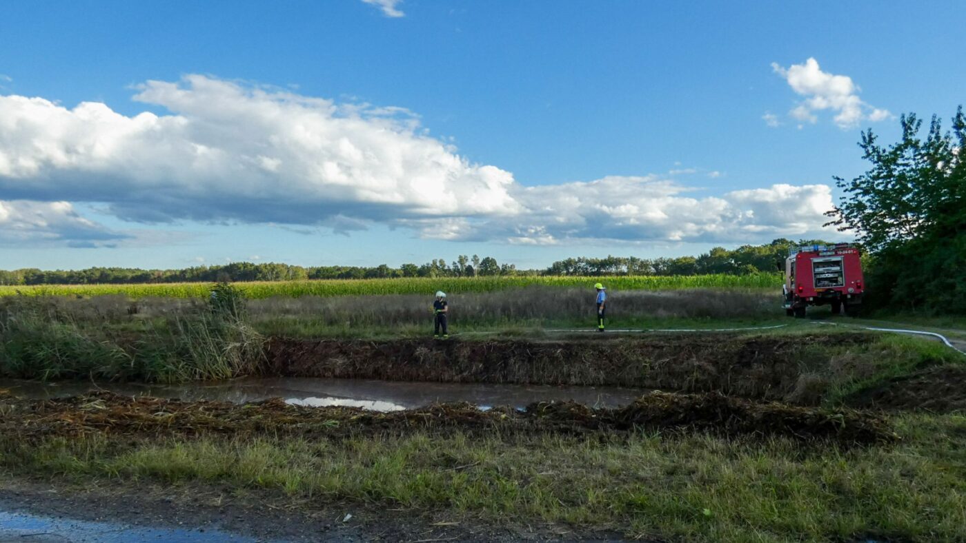 Uferbrand in Ruhland ©Sean-Luc Bierla / Blaulichtreport Lausitz