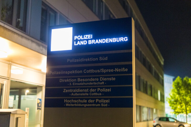 Drei Tote bei Frontalcrash auf B 102 bei Luckau