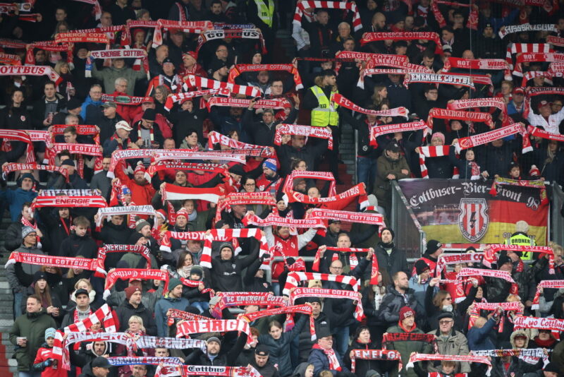 Energie Cottbus Geldstrafe: 7.000 Euro nach Pyro-Einsatz in Rostock