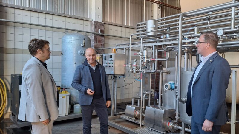 Apfelsaft Ernte in Senftenberg: Kelterei Hosena feiert Rekordjahr