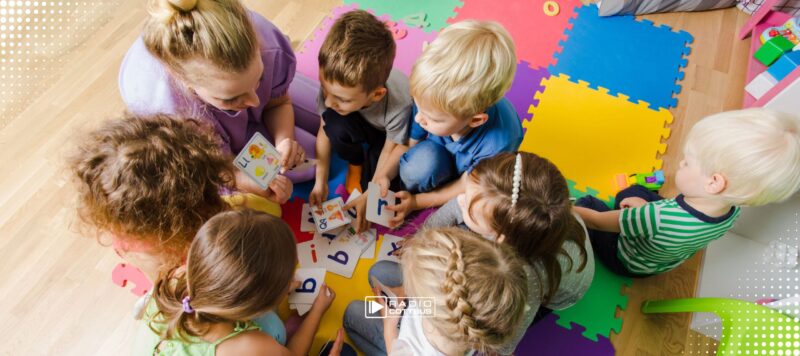 Kinder in Ostdeutschland starten früher mit dem Kindergarten