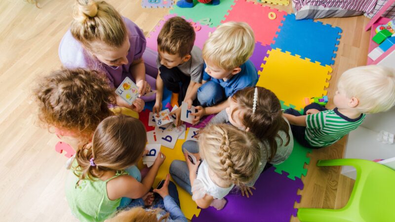 17 Einrichtungen ausgezeichnet: IHK würdigt frühkindliche MINT-Arbeit