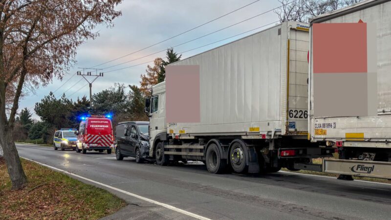 Zwei Verletzte nach Frontalcrash in Groß Jamno