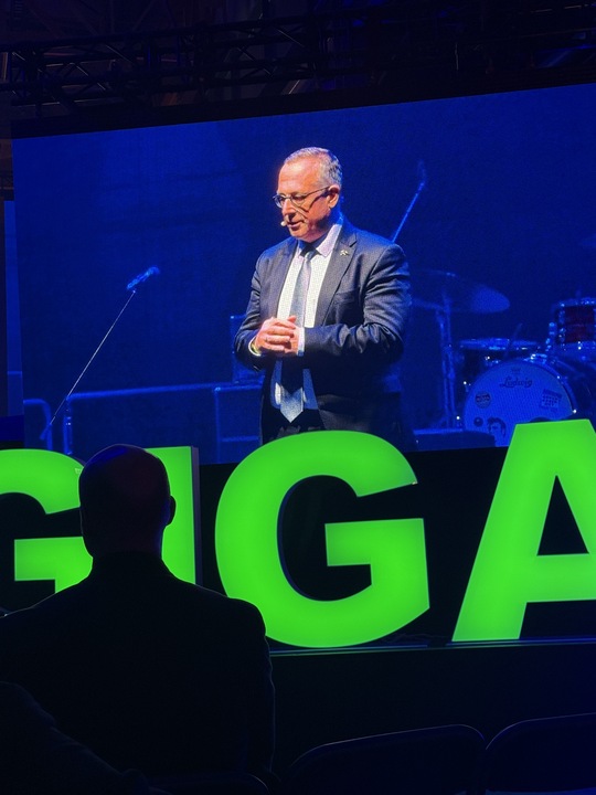 Vorstandsvorsitzende Adi Roesch