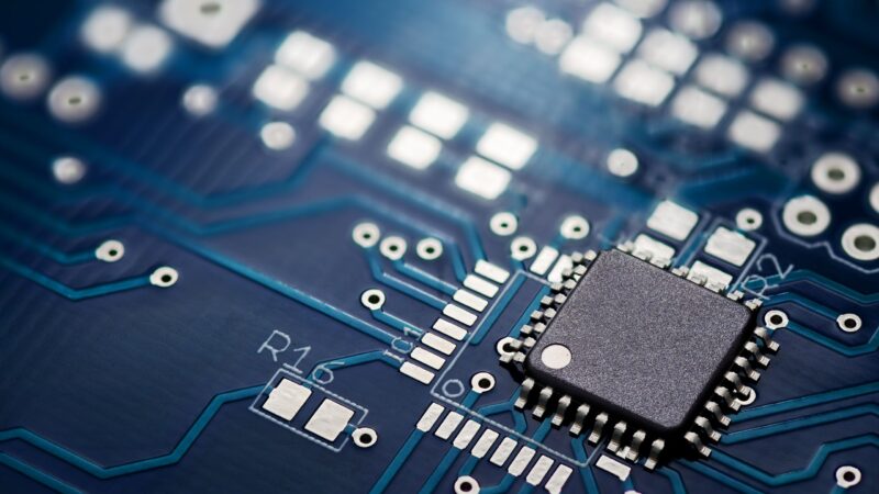 Wie die BTU Elektroschrott zu wertvollen Rohstoffen macht