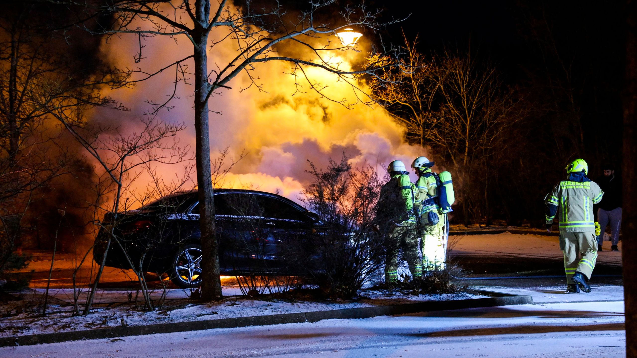 PKW Brand Cottbus (c) Blaulichtreprot Lausitz
