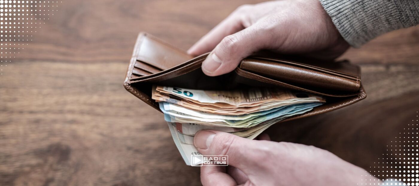 Geldbeutel mit Geld
