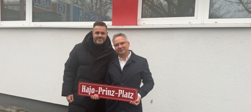 Hajo-Prinz-Platz am LEAG Energie Stadion feierlich eingeweiht