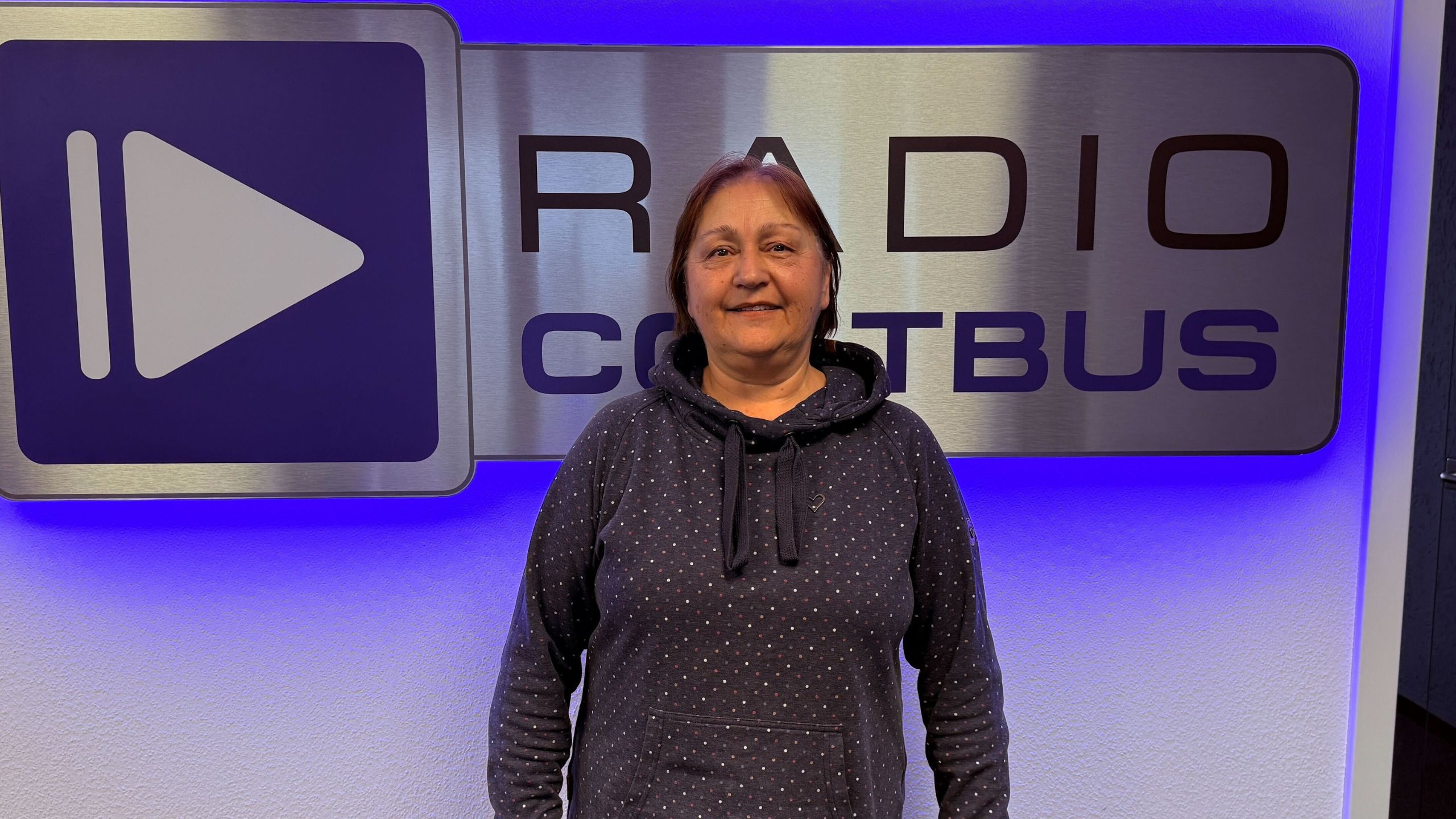 Heike Balko nominiert für ihr Engagement für "Weihnachten im Schuhkarton". Nominiert bei den 10 Besten der Lausitz 2025.