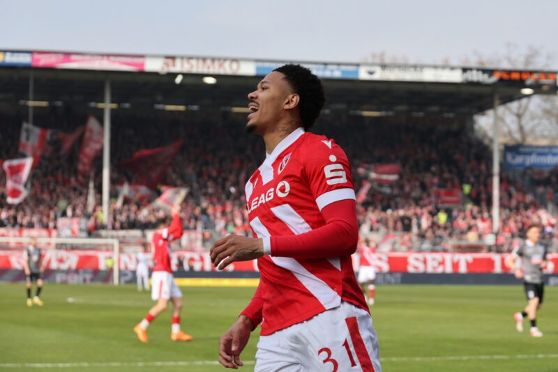 Justin Butler bleibt beim FC Energie Cottbus