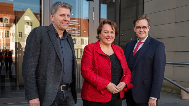 Staatssekretärin im Rathaus: Große Pläne für Senftenberg
