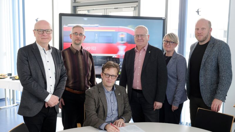 Seenland boomt – jetzt soll die Bahn dauerhaft rollen