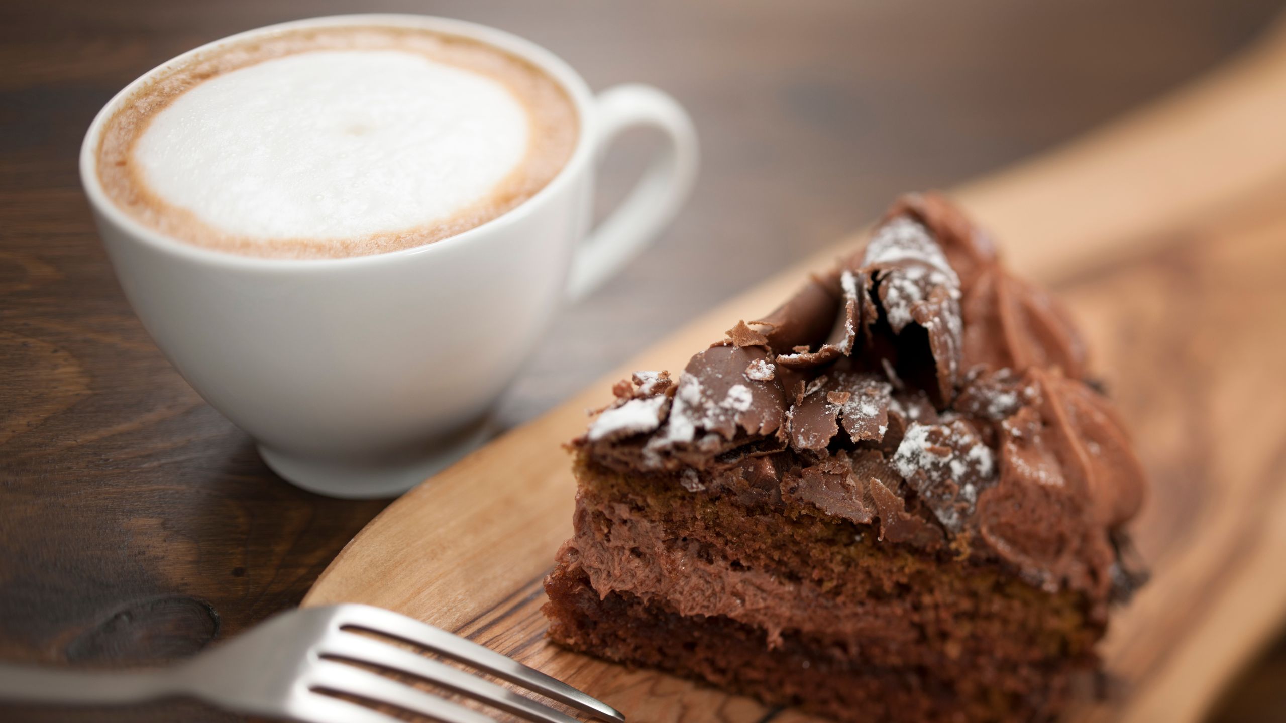 Kaffee und Kuchen als Symbolbild des Angebots im Konsum Jänschwalde