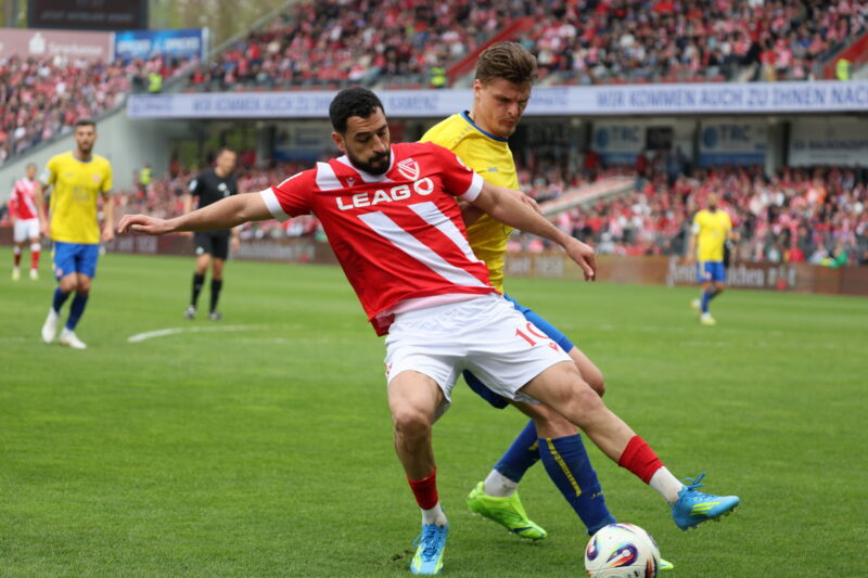 Tolcay Cigerci bleibt beim FC Energie Cottbus: Unterschiedsspieler verlängert