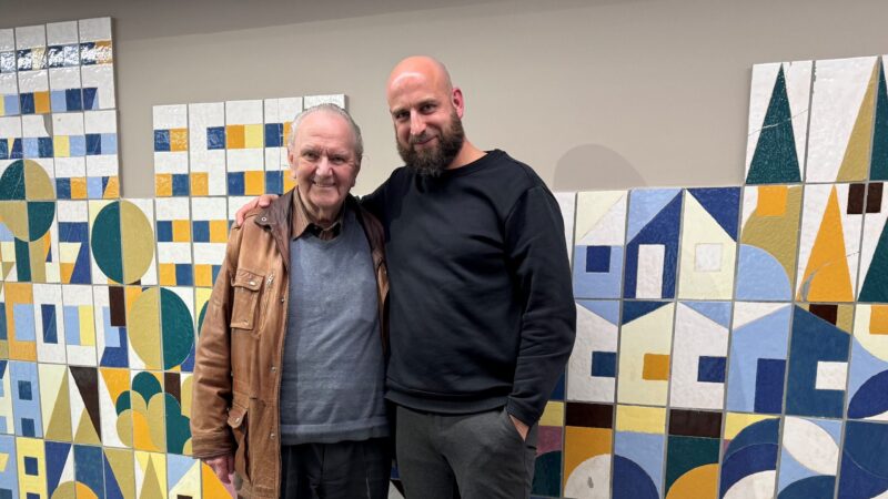 Wandbild von Horst Ring in Cottbuser Schule feierlich neu installiert