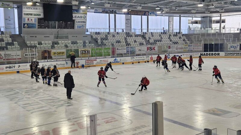 Premiere in Weißwasser: DEB-Nachwuchscamp soll Talente fördern