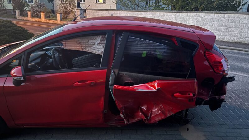 Unfall in Sembten: Zwei Verletzte nach Kollision am Abend