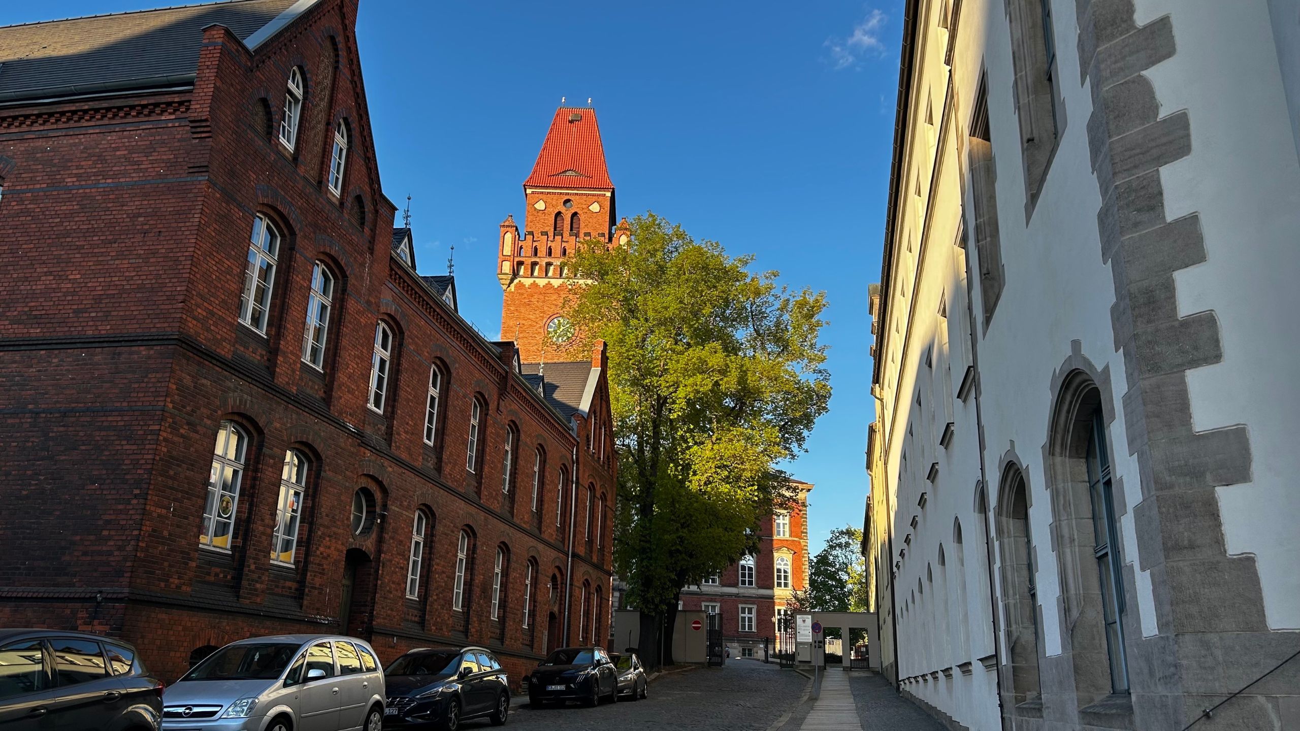 Landgericht Cottbus und Gerichtsturm