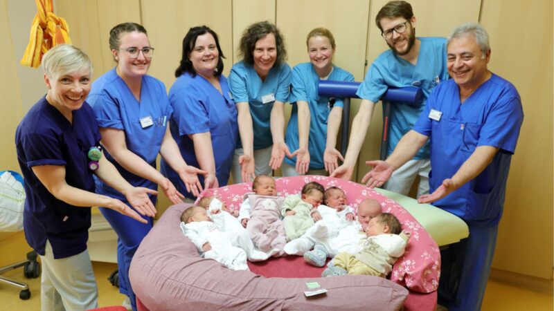 Sieben Babys an einem Tag: Geburtshilfe in Lauchhammer mit besonderem Moment