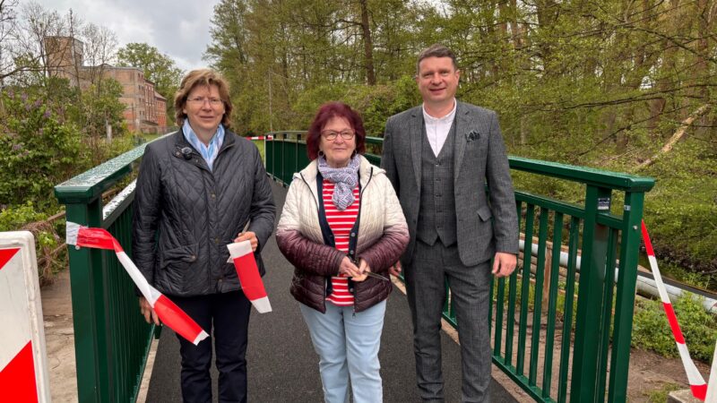 Staakmühle-Brücke wieder offen: Endlich keine Umwege mehr für Radfahrer und Fußgänger