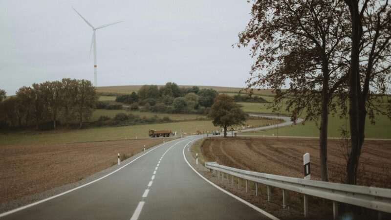 Landesstraßen: Brandenburg will hunderte Kilometer sanieren