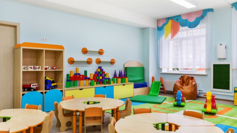 Kita-Kollaps: Warum Eltern ihre Kinder früher abholen müssen