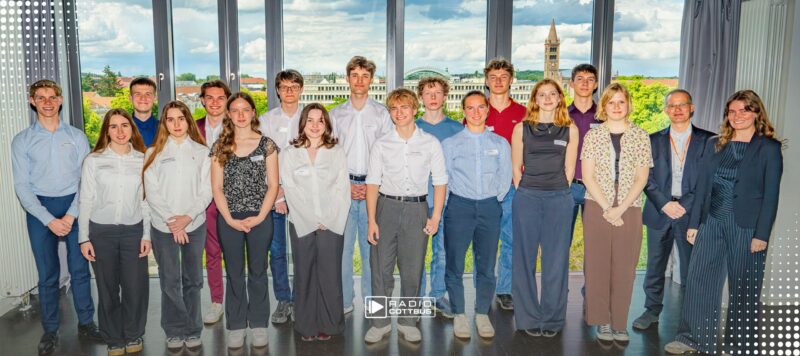 Zwei Schüler des Max-Steenbeck-Gymnasiums mit Fachpreis ausgezeichnet