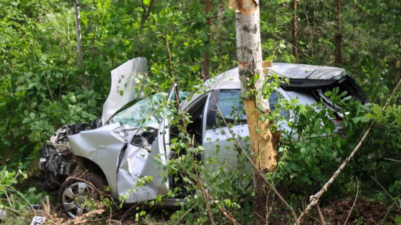 Schwerer Unfall bei Graustein: 24-Jährige nach Cottbus geflogen