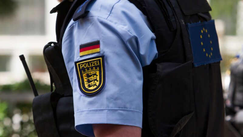 Hakenkreuze an Bushaltestelle: Staatsschutz ermittelt in Jehserig