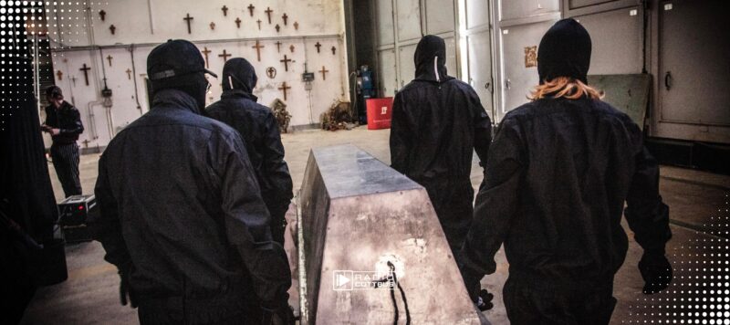 Lausitz Festival startet in Cottbus: „Hamlet“ feiert Premiere im Flugplatz-Hangar