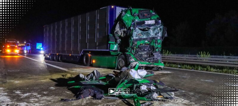 Tödlicher Unfall nach Lkw-Brand auf der A15