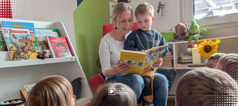 Kita in Zinnitz erhält Gütesiegel Buchkita für besondere Leseförderung